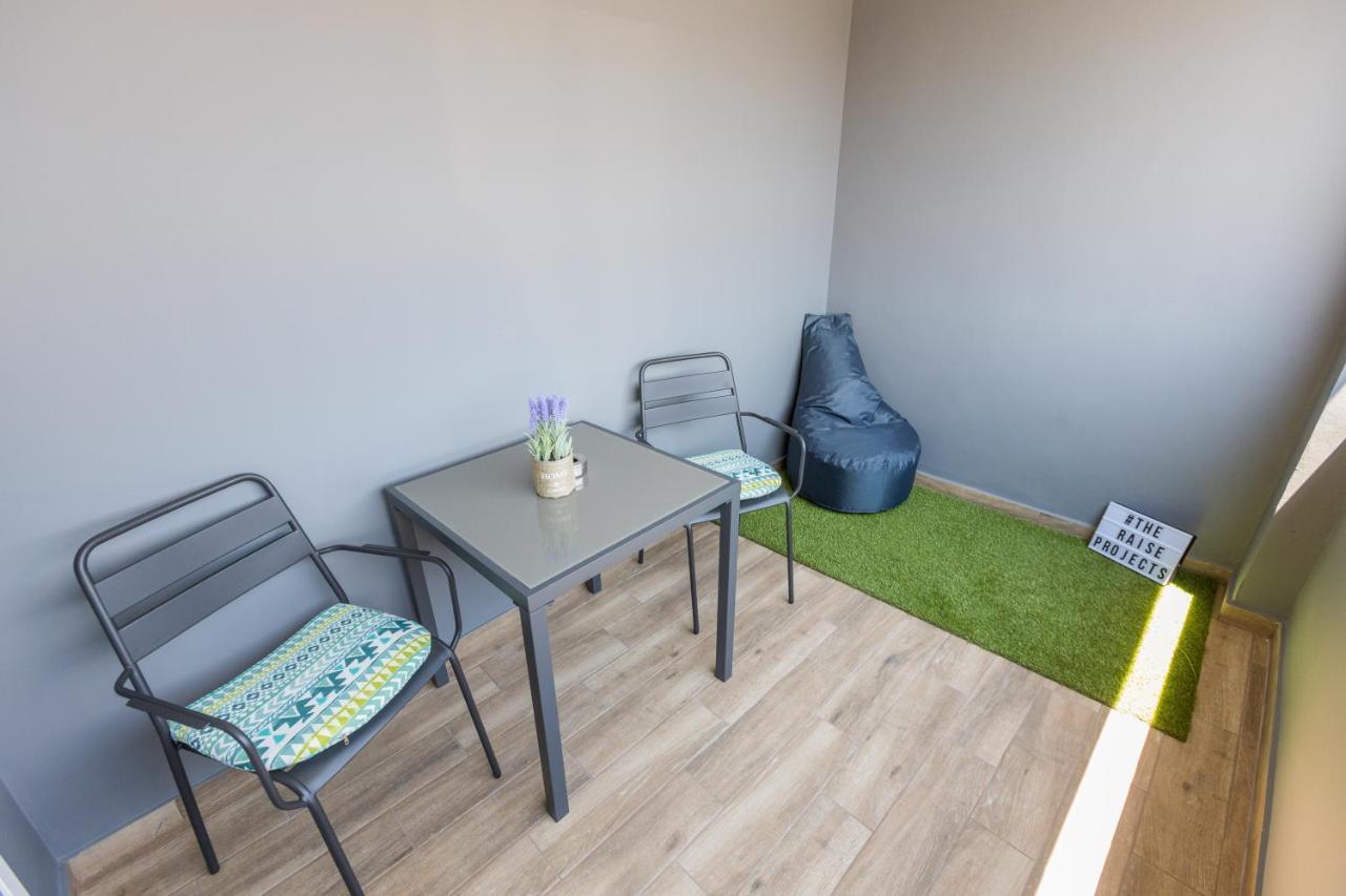 Raise Acropolis Project Apartment *