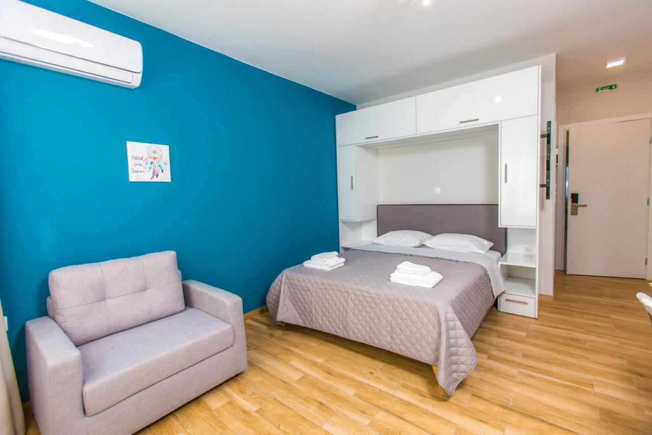 Raise Acropolis Project Apartment